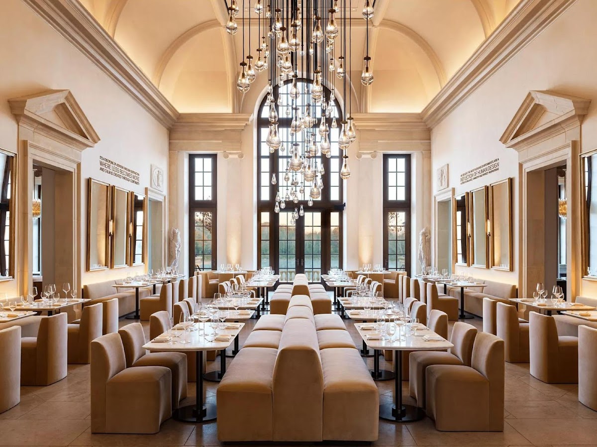 The Dining Room At Rh Indianapolis